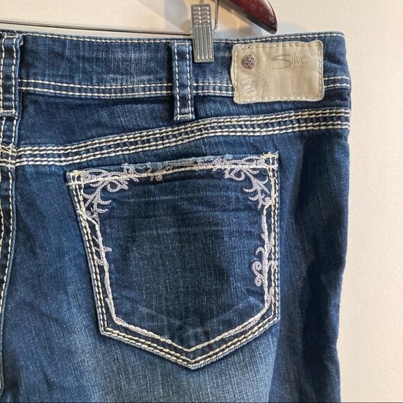 SILVER JEANS  CO Sz 38 x 37 Suki 17” Distressed Thick Stitch 9.5” Rise Jeans - Picture 12 of 15